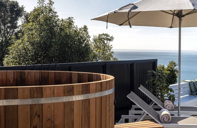 OCEAN BREEZE COTTAGE | Coast & Country | WINTER DEAL - Stay for 3, Pay for 2