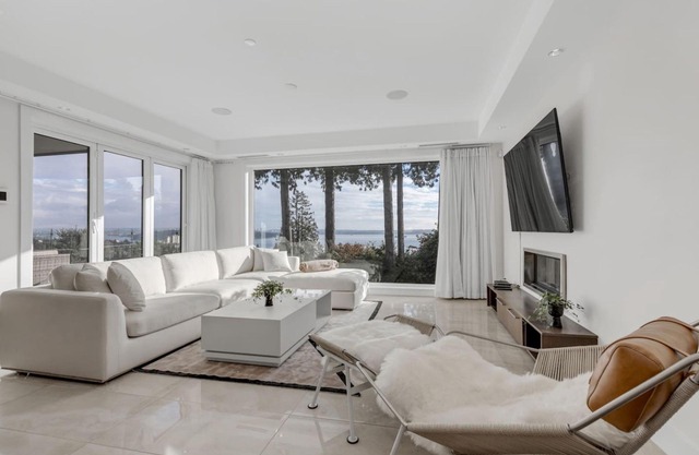Ocean & City View Home