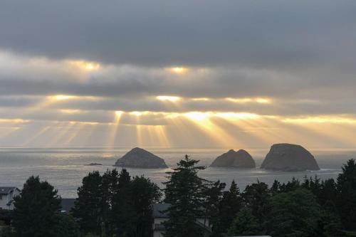 Ocean Crest Panoramic Vistas