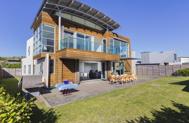 Ocean Escape - Omaha Holiday Home