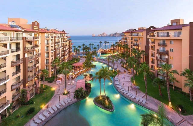 Ocean Front 2-Bedroom Unit at Luxury Resort on Medano Beach