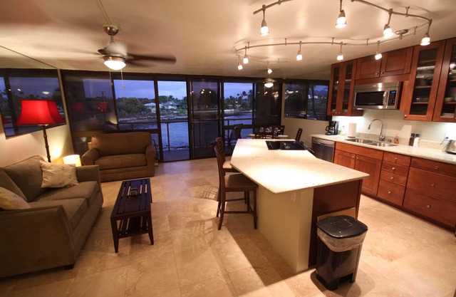 Condominio frente al mar remodelado con aire acondicionado, ver tortugas marinas de nuestro Lanai