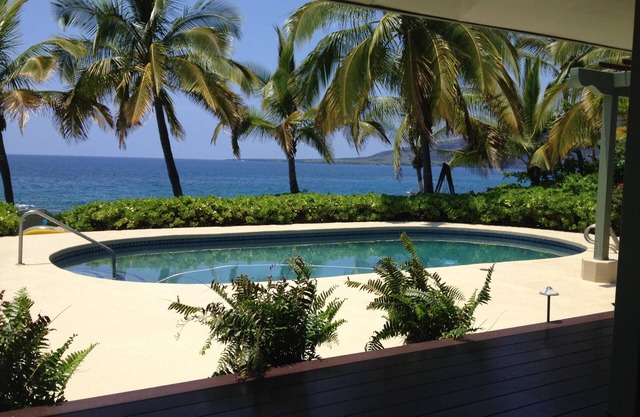 Casa frente al mar con piscina y vistas espectaculares 2/25 - 3/1 Gran descuento