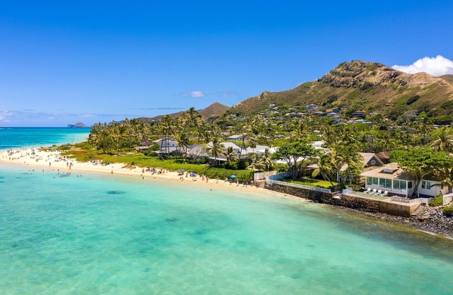 Walker's Lanikai Beach House ~ Frente al mar ~ Alquiler de vacaciones con licencia # 90 / TVU-0042