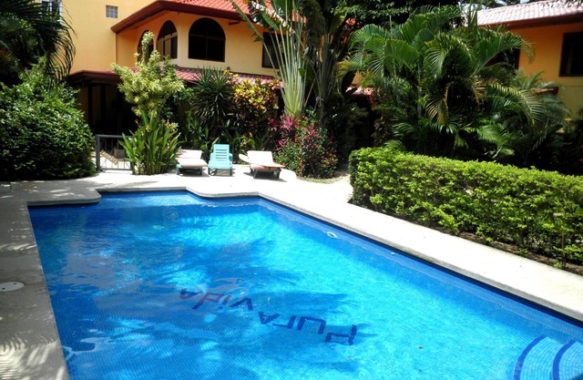 Ocean Front Studio, Playa Guiones, propiedad de 5 estrellas, la mejor ubicación posible,