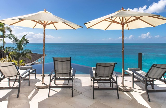 Ocean-Kissed Villa Near Ffryes Beach – Pure Relaxation Awaits - 4 Bedrooms!