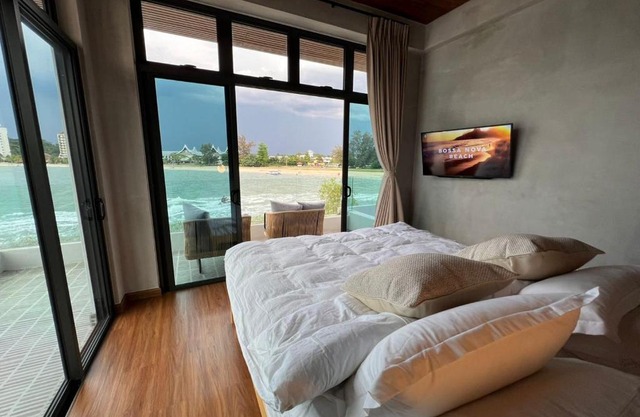 Ocean Nadi 4 Bedrooms Beachfront Villa PD