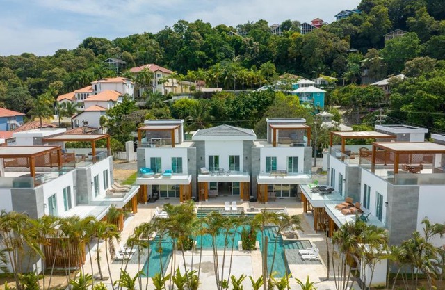 Ocean One Roatan