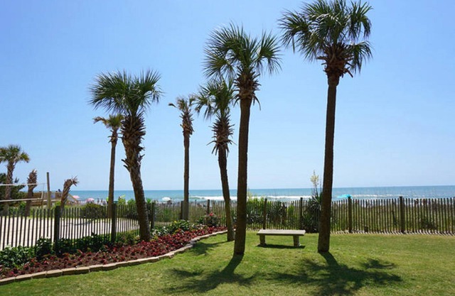 Ocean Reef by Elliott Beach Rentals
