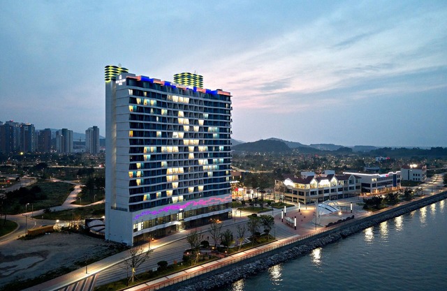 Ocean Soleview Hotel