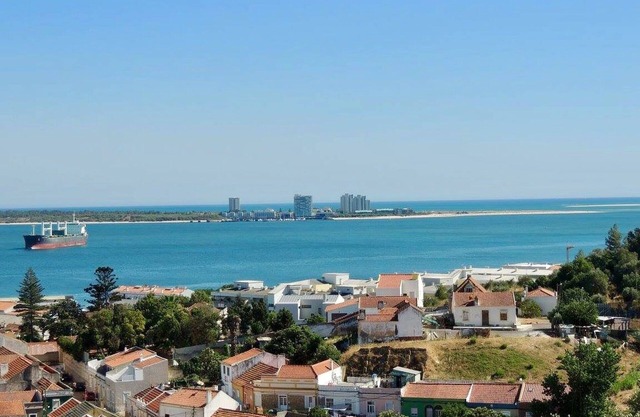 Apartamento con vistas al mar ubicado en el corazón de Setúbal, a 25 minutos de Lisboa