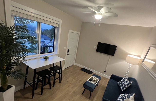 Ocean-View Bear Mountain Retreat