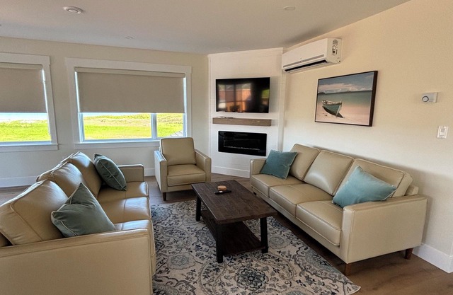 New beachfront cottages with breathtaking ocean views and direct beach access
