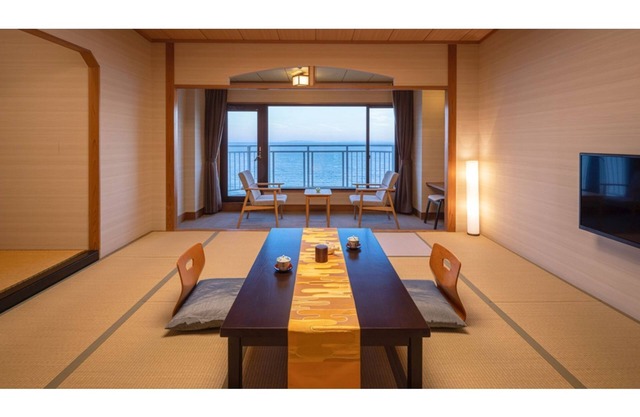 Ocean view Japanesestyle room on the upper floo / Hakodate Hokkaidō