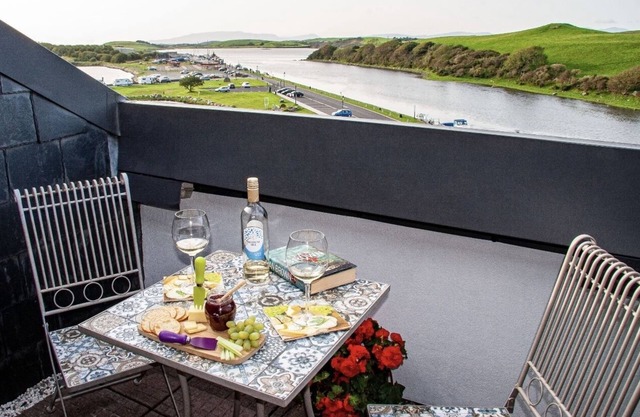 Ocean View Penthouse, The Harbour Mill, Westport