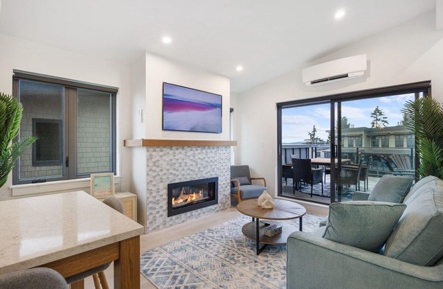 Ocean View Town House #4 at THE BEACH HOUSE!