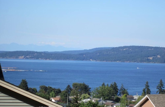Casa con vista al mar, en el centro-sur de la isla de Vancouver. ¡Explorar! ¡Jugar! ¡Relajarse!