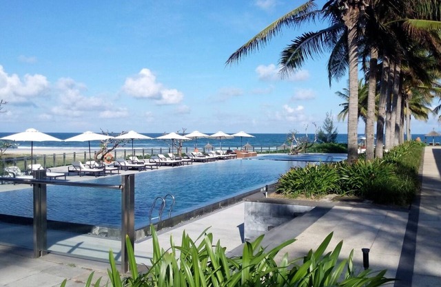 Ocean Villa Da Nang 4BR 5 Beds, Private Pool and Kitchen