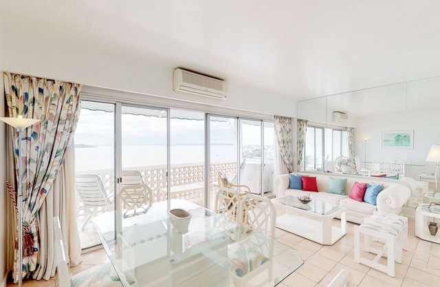 Oceana Suites Vanguardia