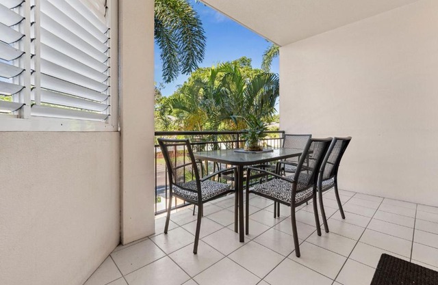 Oceanbreeze Apartment in Cairns North