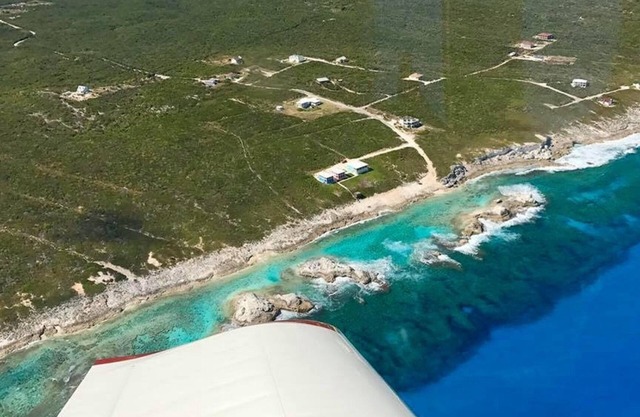 Villa frente al mar de 2 dormitorios y 2 baños Incluye vehículo