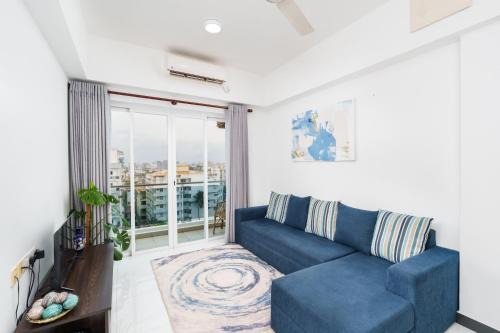 Oceanfront apartment with beach access
