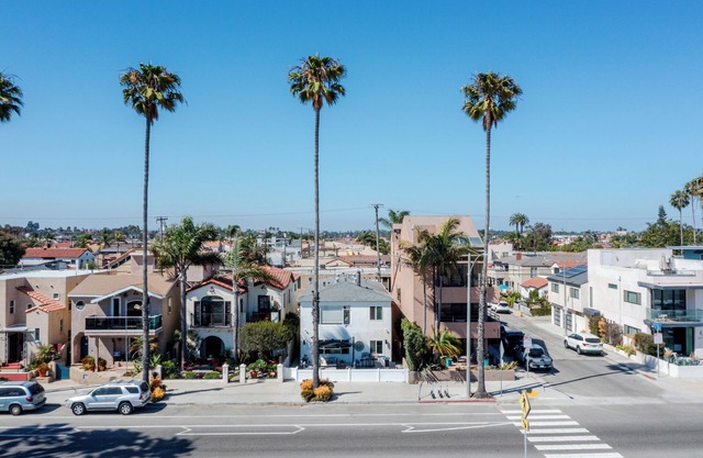 Oceanfront - Belmont Shore - Walk to beach and restaurants - Drive to Disneyland