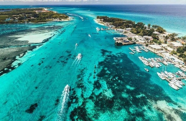 FRENTE AL MAR! Bimini Sands Resort & Marina, Condominios de conexión frente al mar