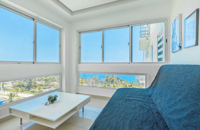 Oceanfront Condo in Ave. España Sleeps 8