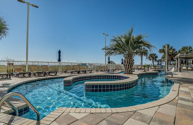 Oceanfront Escape – 1-Bedroom Oceanfront at Club Wyndham Towers on the Grove