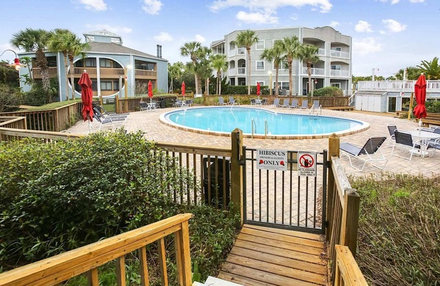 Oceanfront Elegance: Luxe Condo in St. Augustine