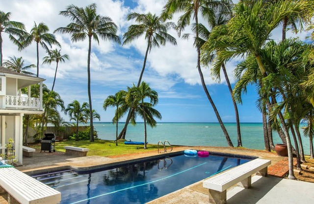 * 15% de descuento en estadías Ahora-6/14 * Hale Kai - Frente al mar, ��casa de 5 habitaciones con vistas impresionantes!