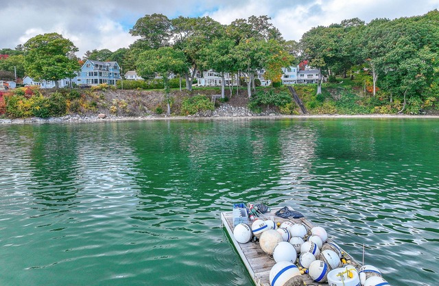 Oceanfront home with A/C, firepit, gas grill, W/D, + separate studio