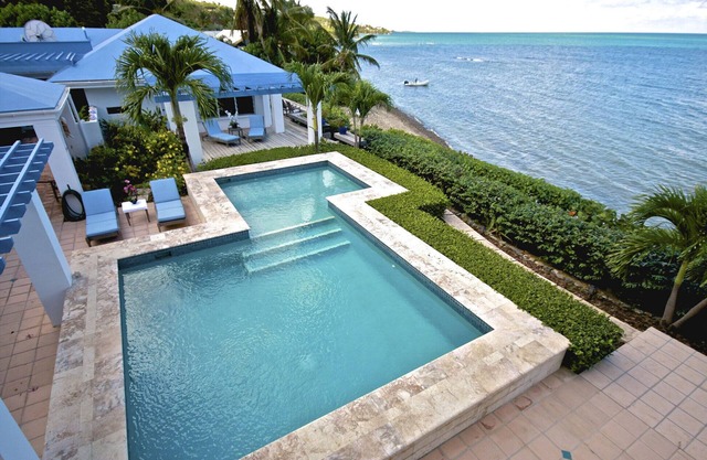 Villa de lujo frente al mar con privacidad, acceso al mar, vistas
