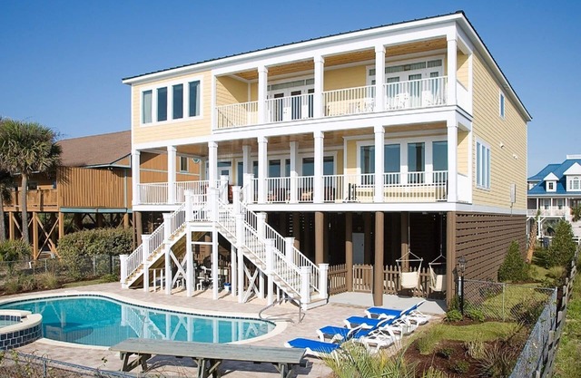 Frente al mar Myrtle Beach Home - Capacidad 26. 8 habitaciones + 8. 5 baños!