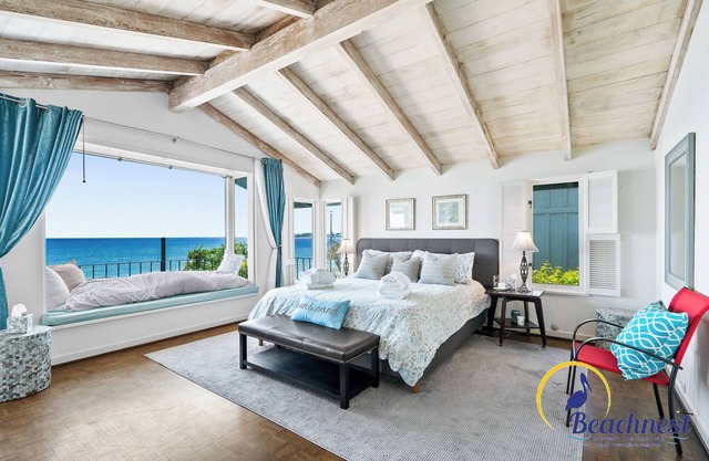 Oceanfront Oasis By the Sea! Welcome to your perfect oceanfront getaway!