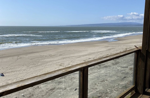 Frente al mar en la arena - Todos Nuevo 4 dormitorios!