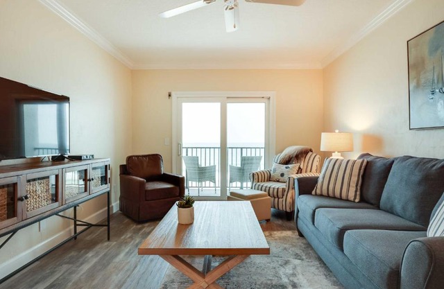 Oceanfront Retreat with Beach and Resort Access!