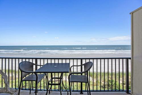 Oceanfront Summerhouse Condo Pool Tennis BBQ