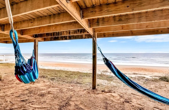 Oceanfront, WiFi, Pets Allowed, Hammocks, Family Gatherings