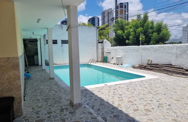 OCEANIA HOUSE WITH POOL FOR UP TO 15 PEOPLE