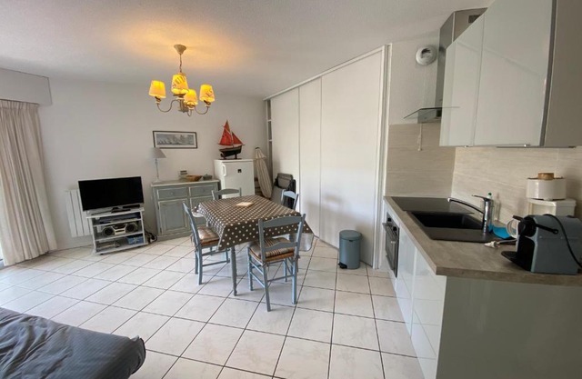 OCEANIA - Terrasse couverte, Plage 500m - DT10