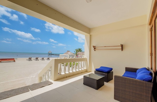 Ocean's Edge 1A, Gorgeous Beachfront Condo, Ground-Level and Steps From Beach!
