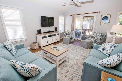 Oceanside, Community Pools, M24, Sunshine & Tan Lines