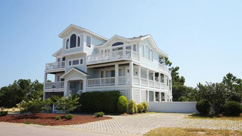 Oceanside, Private Pool, ELEV, Hot Tub, Corolla Light Amenities, BH6, Sunny Rays