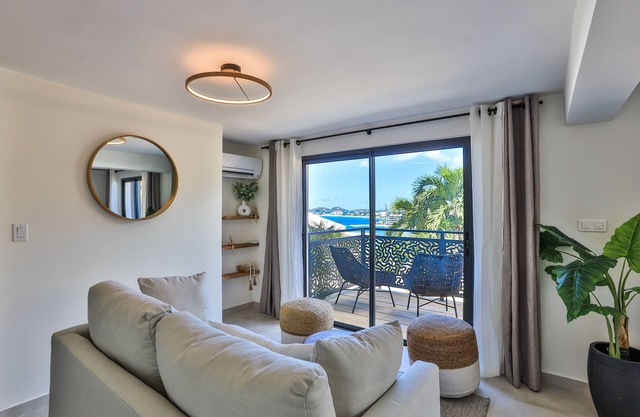 Oceanview - 1bedroom - Walk to beach