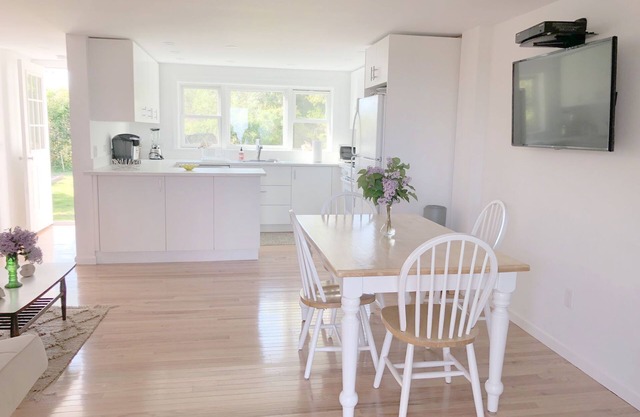 Con vista al mar renovado 2 habitaciones 2 baños con gran espacio al aire libre