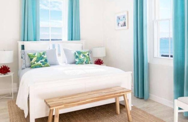 Oceanview 3 Bed w/ Private Patio & Garden - 3B