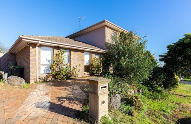 Oceanview 4B2B Two-story House with Big Balcony!