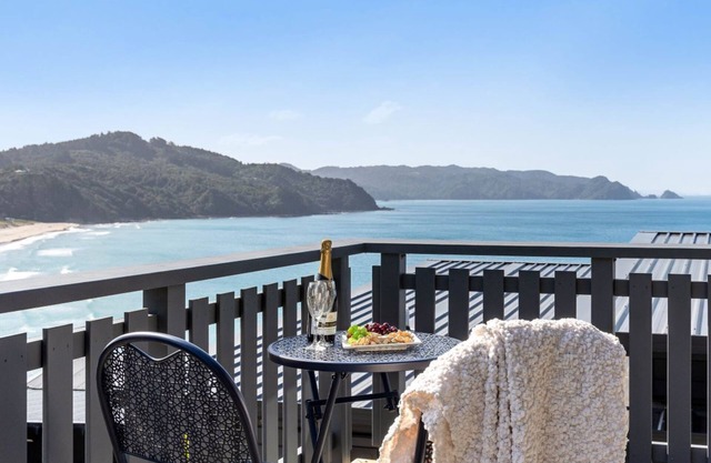 Oceanview Oasis - Tairua *2 bdms with gorgeous ocean views!